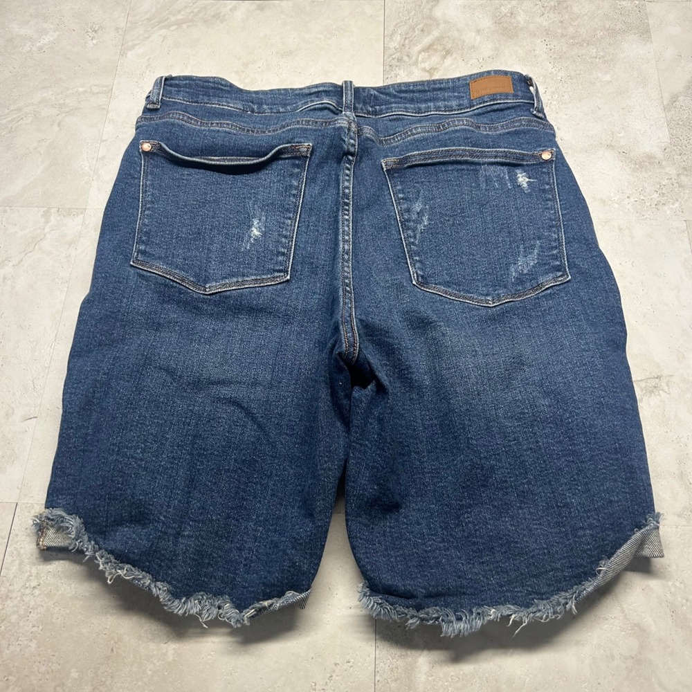 Judy Blue Distressed Denim Shorts Dark Wash Women 1XL Bermuda Raw Hem JB150045 - Picture 2 of 9